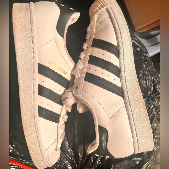 Adidas - Picture 2 of 9